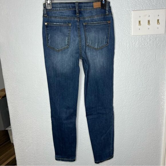Judy Blue Relax Fit Whiskered Light Distressed Dark Blue Wash Women Jeans Sz 27 - Picture 3 of 11